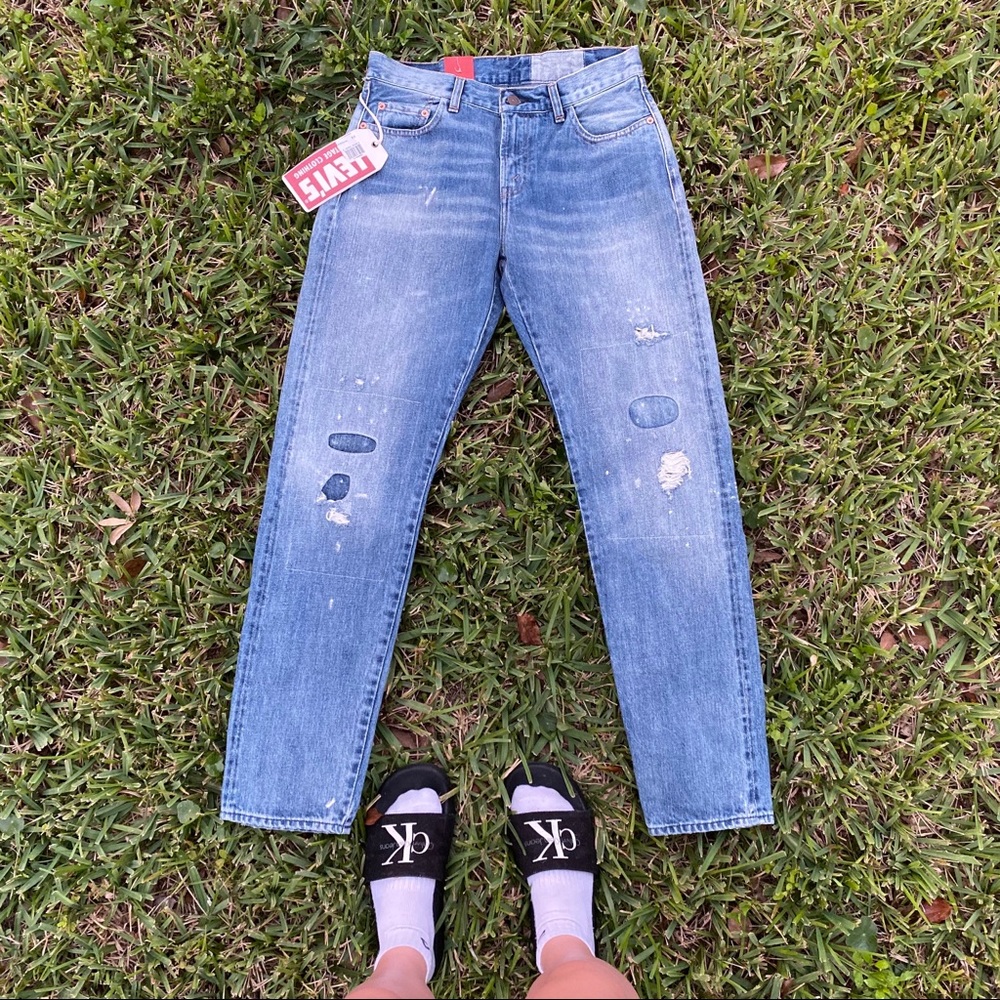 Vintage Levi’s 505 high waist slim fit tapered mom